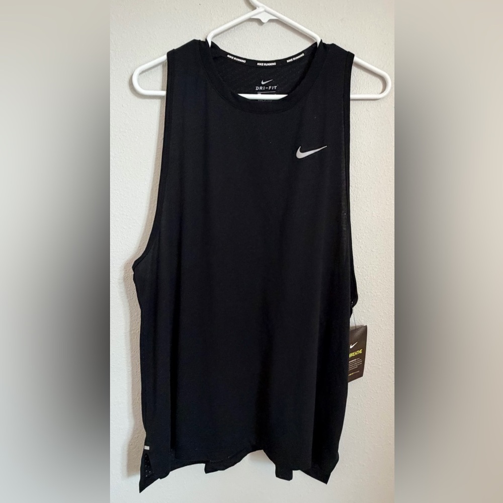 Nike Women's Black Muscle Tee